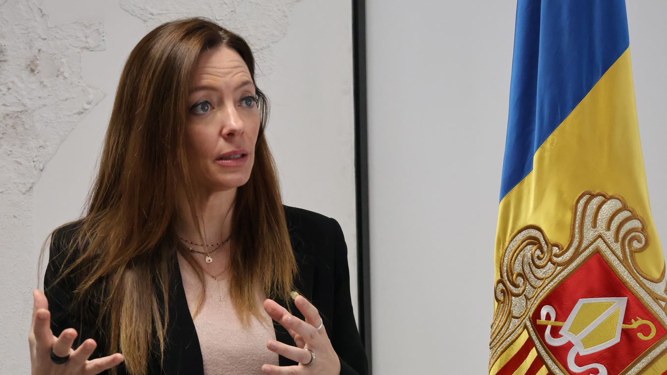 ANA | Ministra Helena Mas