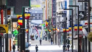 Un perfil en català o perfils separats per idioma