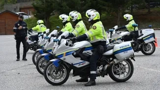 Policia